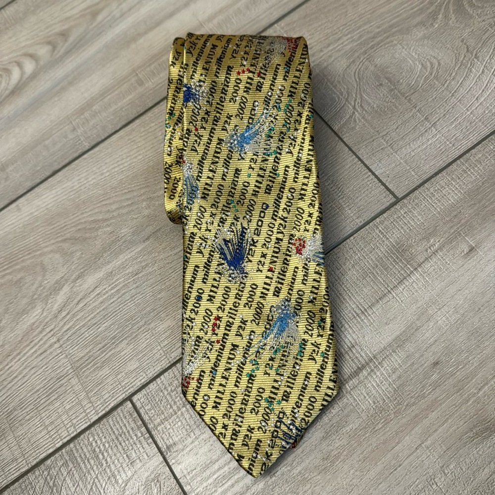 Millennium 2000‎ Y2K Men's Novia Collection Tie 100% Silk made in Italy Gold
